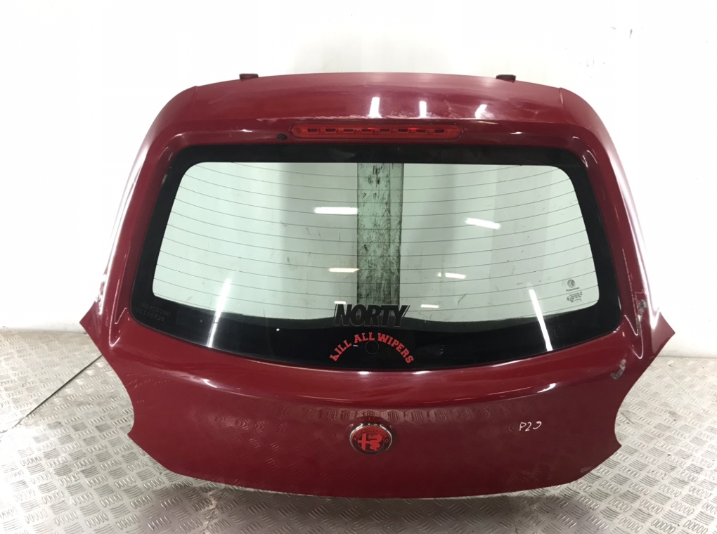 Крышка багажника для Alfa Romeo MiTo, 2010 г. 1.4 Ti бензин б/у