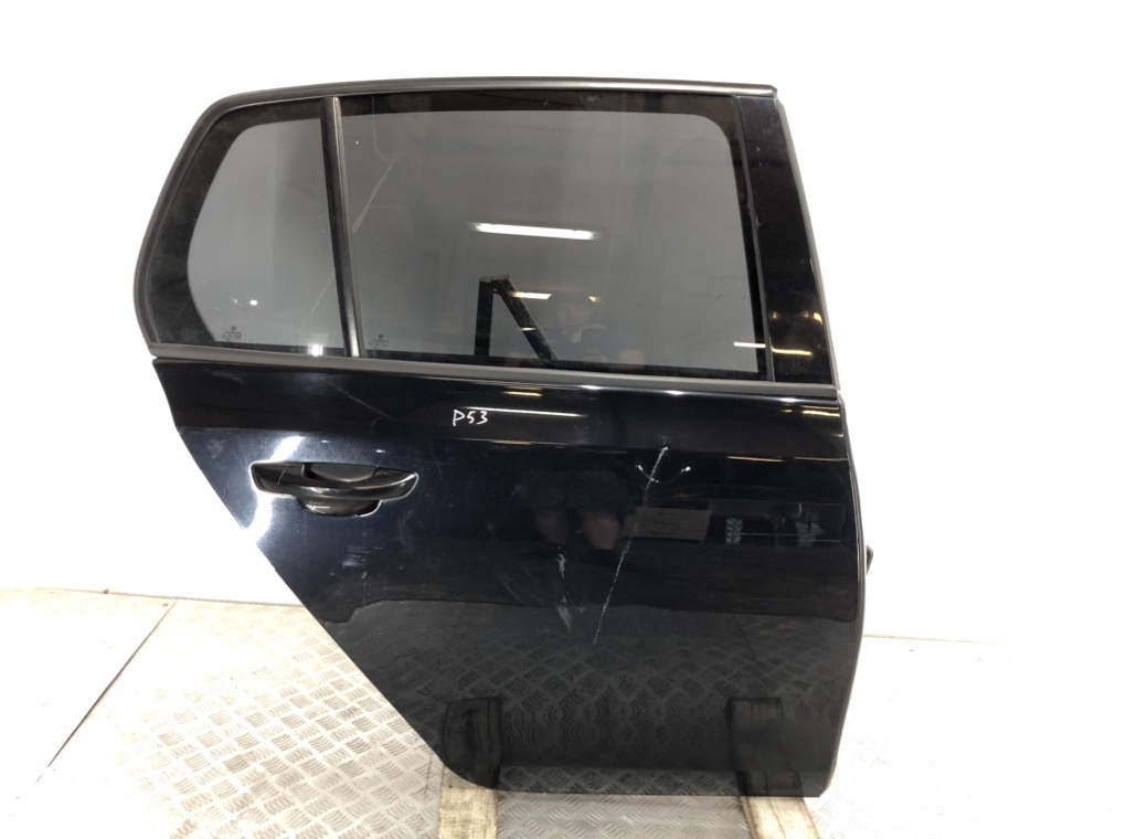 Дверь задняя правая для Volkswagen Golf, 2008 г. 2.0 TDi дизель б/у