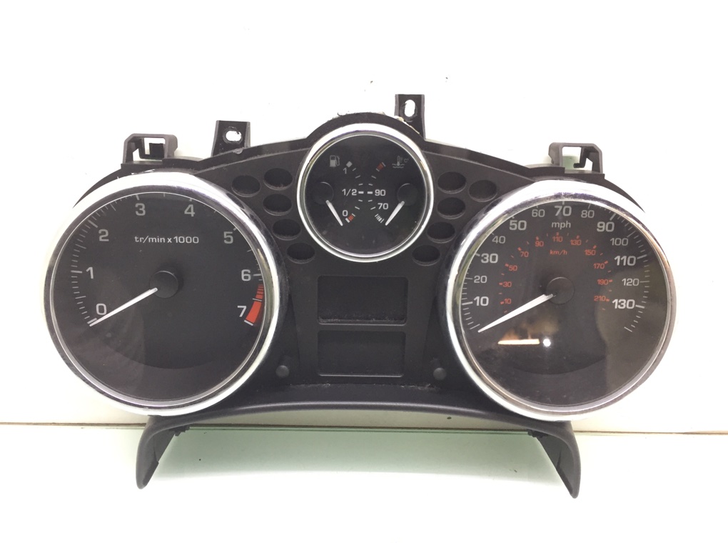 Щиток приборов (приборная панель) для Peugeot 207, 2007 г. 1.4 i бензин б/у