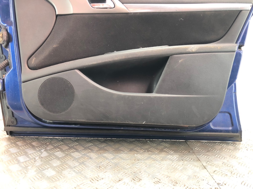 Дверь передняя правая для Peugeot 407, 2006 г. 2.0 HDi дизель б/у — фото 3