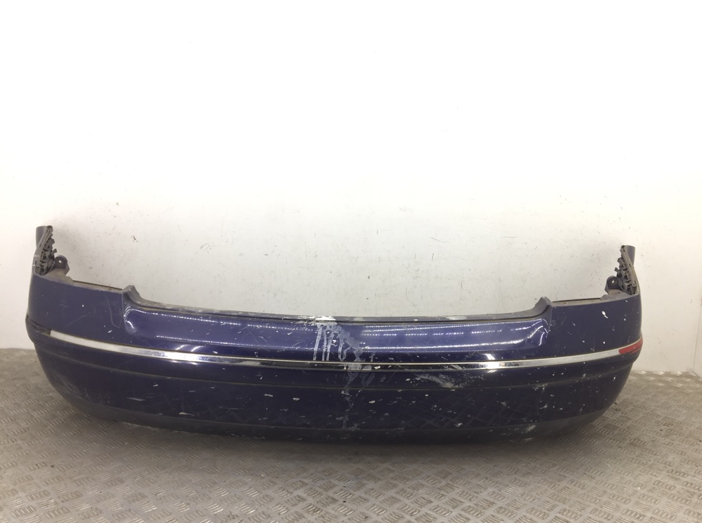 Бампер задний для Volkswagen Passat, 2003 г. 1.9 TDi дизель б/у