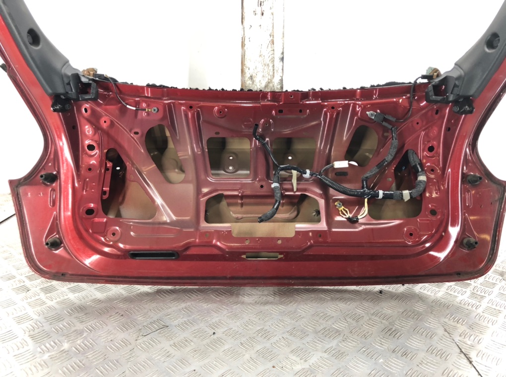 Крышка багажника для Nissan Juke, 2010 г. 1.5 DCi дизель б/у — фото 4