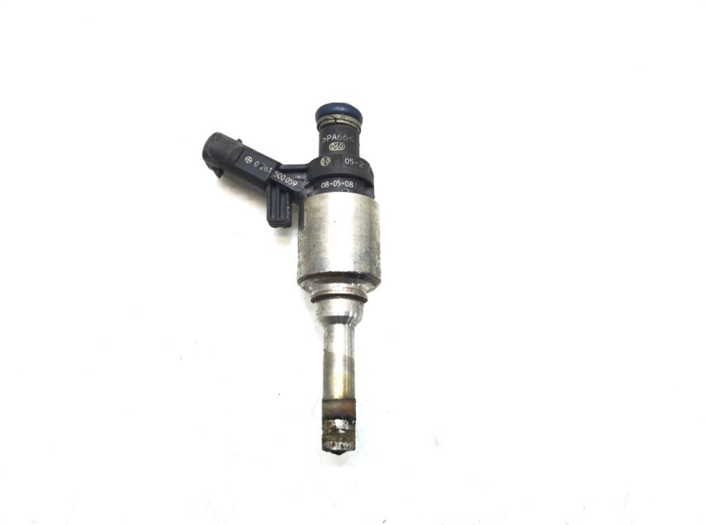 Форсунка для Volkswagen Passat, 2008 г. 2.0 TFSI бензин б/у