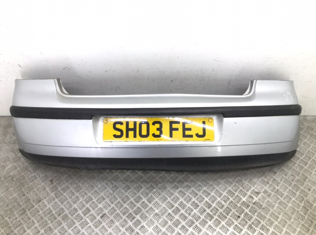 Бампер задний для Volkswagen Polo, 2003 г. 1.9 TDi дизель б/у