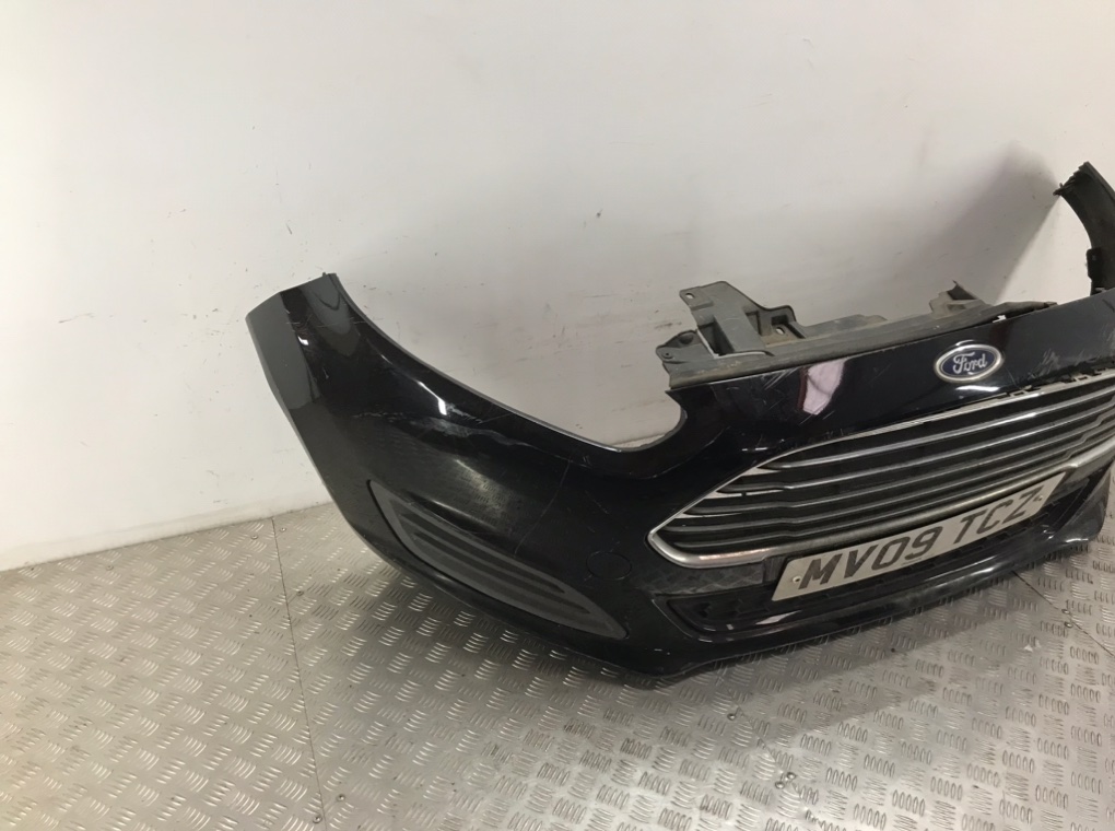 Бампер передний для Ford Fiesta, 2009 г. 1.4 i бензин б/у — фото 2