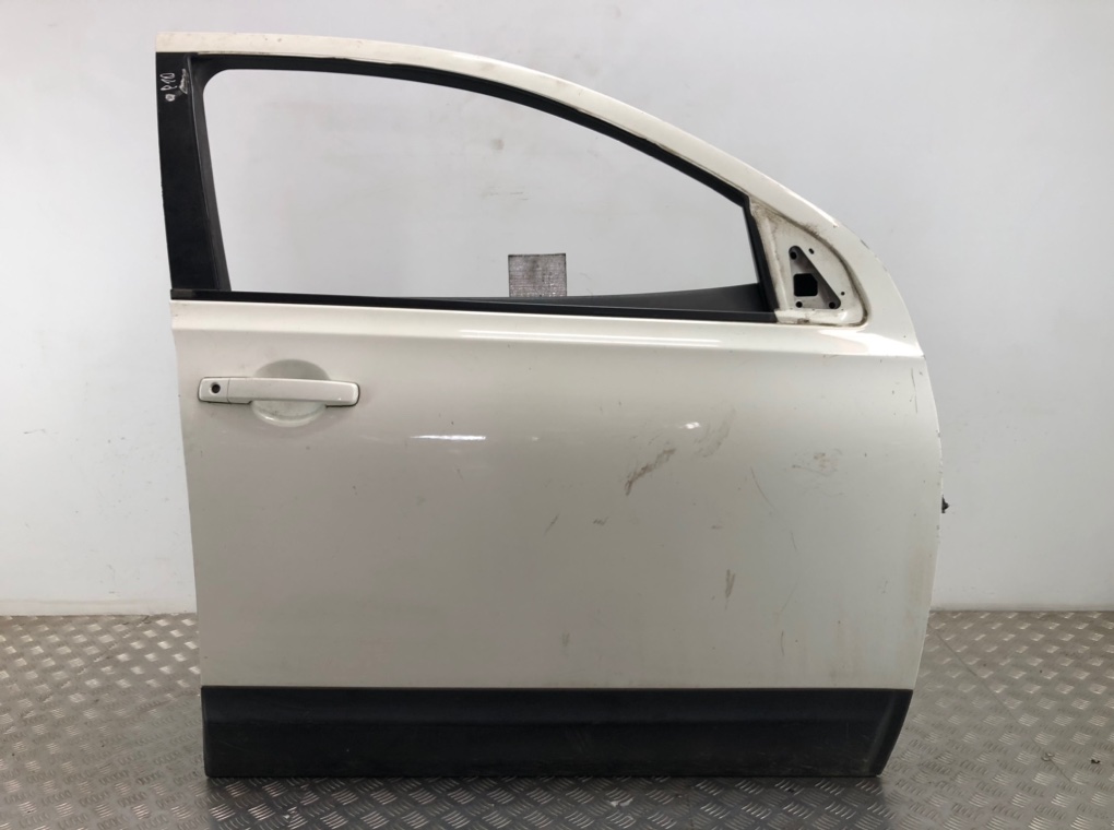 Дверь передняя правая для Nissan Qashqai+2, 2010 г. 2.0 DCi дизель б/у