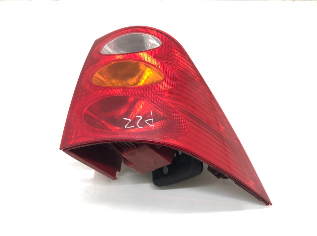 Фонарь задний левый для Peugeot 1007, 2008 г. 1.4 HDi дизель б/у — фото 3