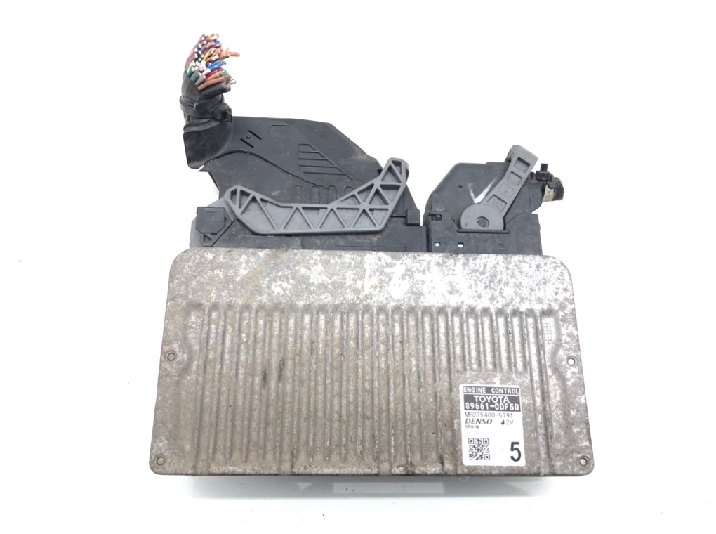 Блок управления двигателем для Toyota Yaris, 2011 г. 1.3 i бензин б/у — фото 2