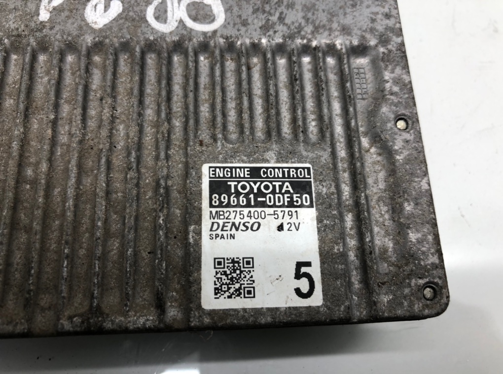 Блок управления двигателем для Toyota Yaris, 2011 г. 1.3 i бензин б/у — фото 3