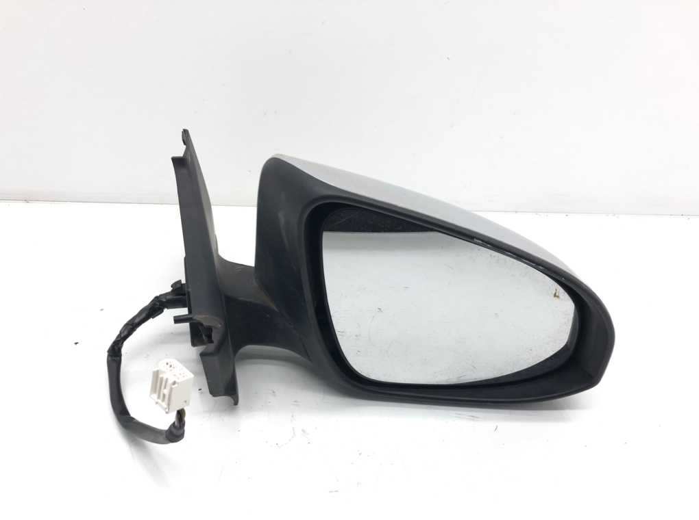 Зеркало наружное правое для Toyota Yaris, 2011 г. 1.3 i бензин б/у