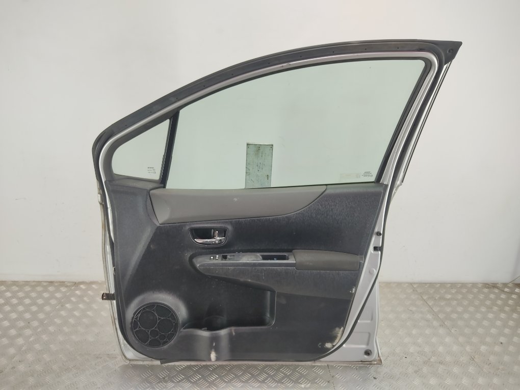 Дверь передняя правая для Toyota Yaris, 2011 г. 1.3 i бензин б/у — фото 2