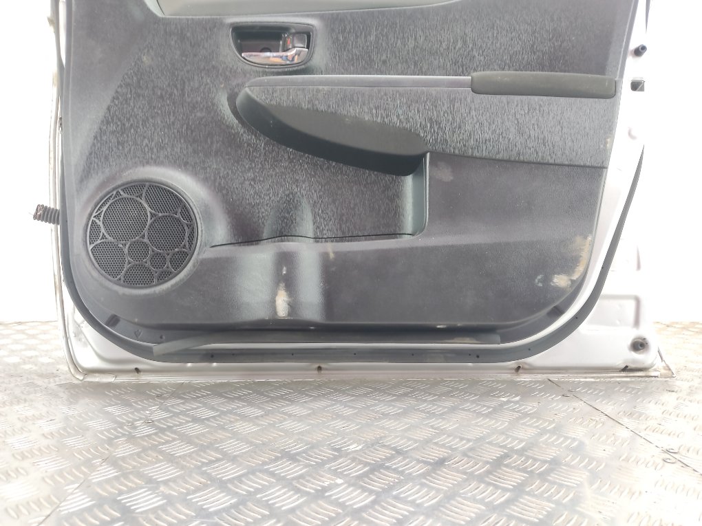 Дверь передняя правая для Toyota Yaris, 2011 г. 1.3 i бензин б/у — фото 3