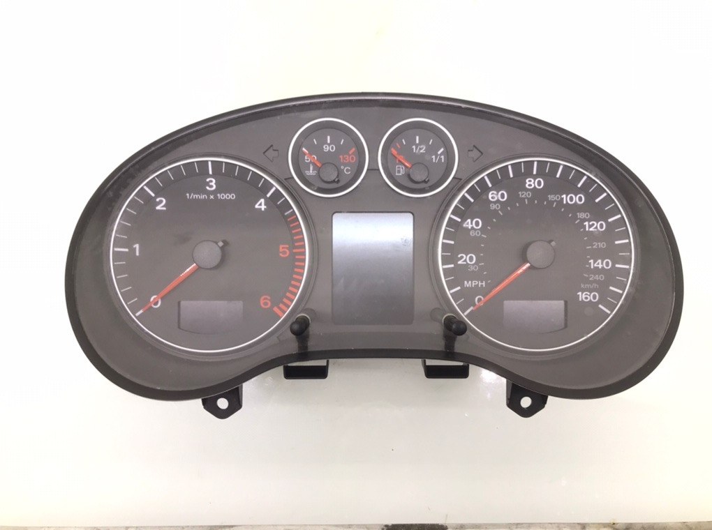 Щиток приборов (приборная панель) для Audi A3, 2006 г. 1.9 TDi дизель б/у