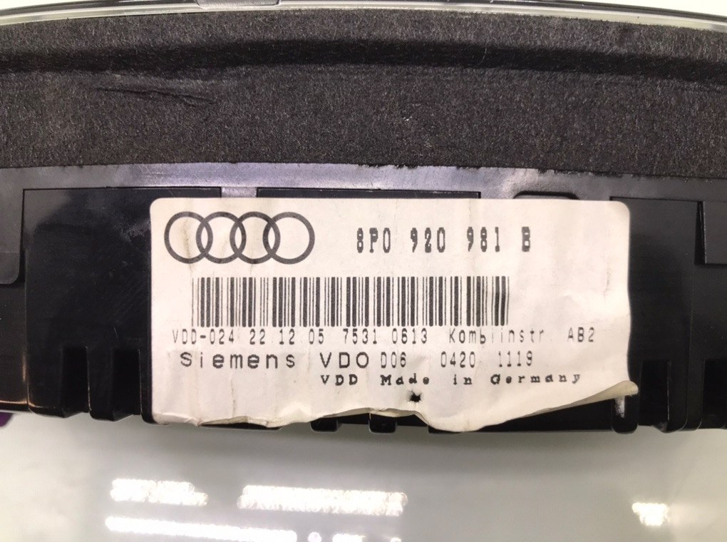 Щиток приборов (приборная панель) для Audi A3, 2006 г. 1.9 TDi дизель б/у — фото 5