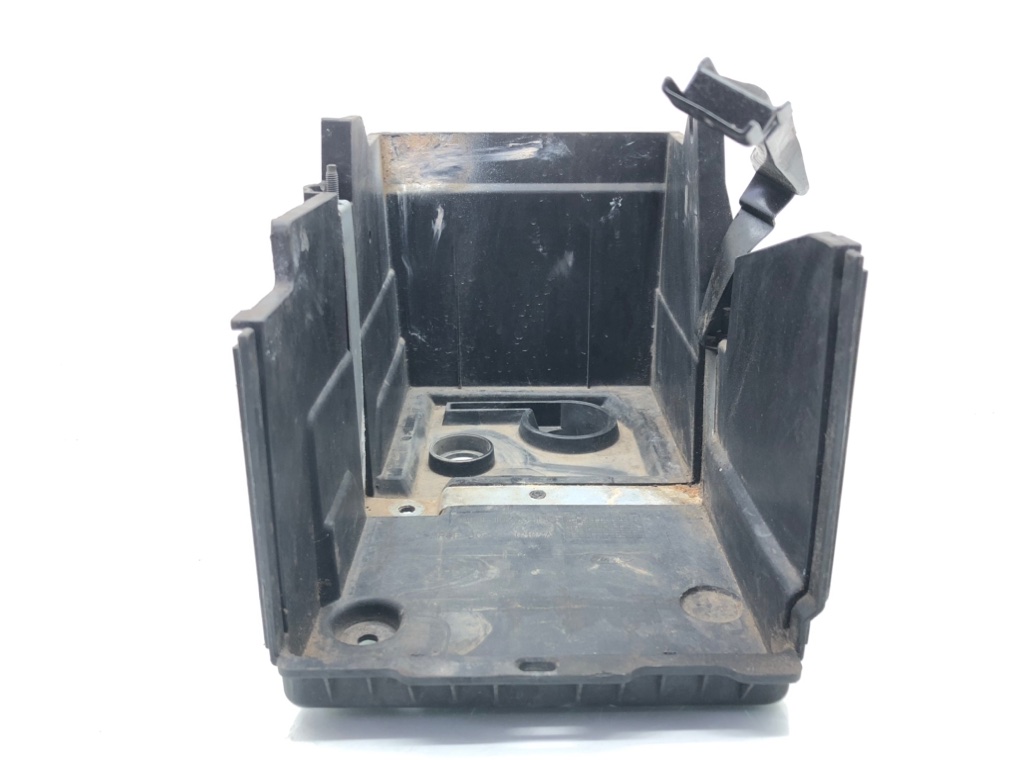 Полка аккумулятора для Ford Focus, 2006 г. 1.8 TDCi дизель б/у — фото 6