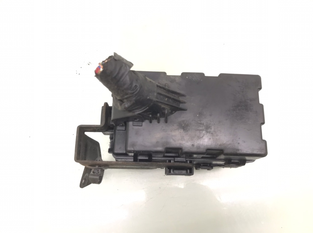 Блок предохранителей для Hyundai i30, 2010 г. 1.6 CRDi дизель б/у — фото 4