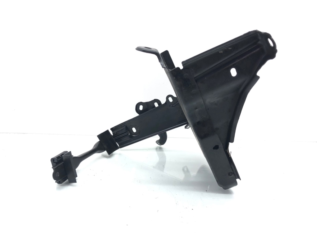 Полка аккумулятора для Toyota Yaris, 2011 г. 1.3 i бензин б/у — фото 5