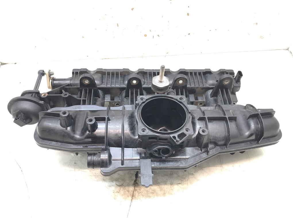 Коллектор впускной для Audi A3, 2007 г. 1.8 TFSI бензин б/у