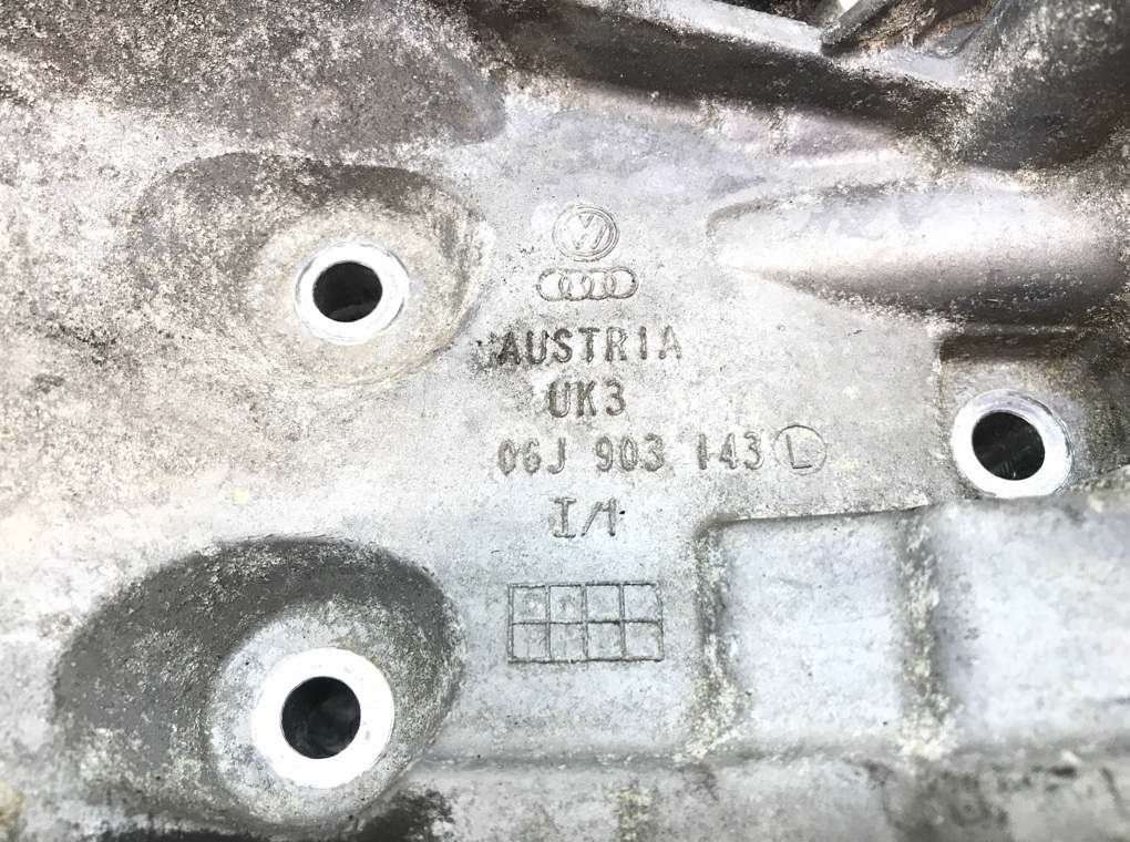 Корпус масляного фильтра для Audi A3, 2007 г. 1.8 TFSI бензин б/у — фото 5