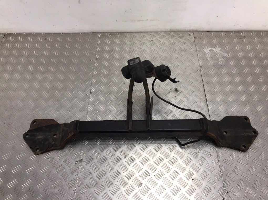 Прицепное устройство (фаркоп) для BMW X5 E53, 2003 г. 3.0 D дизель б/у