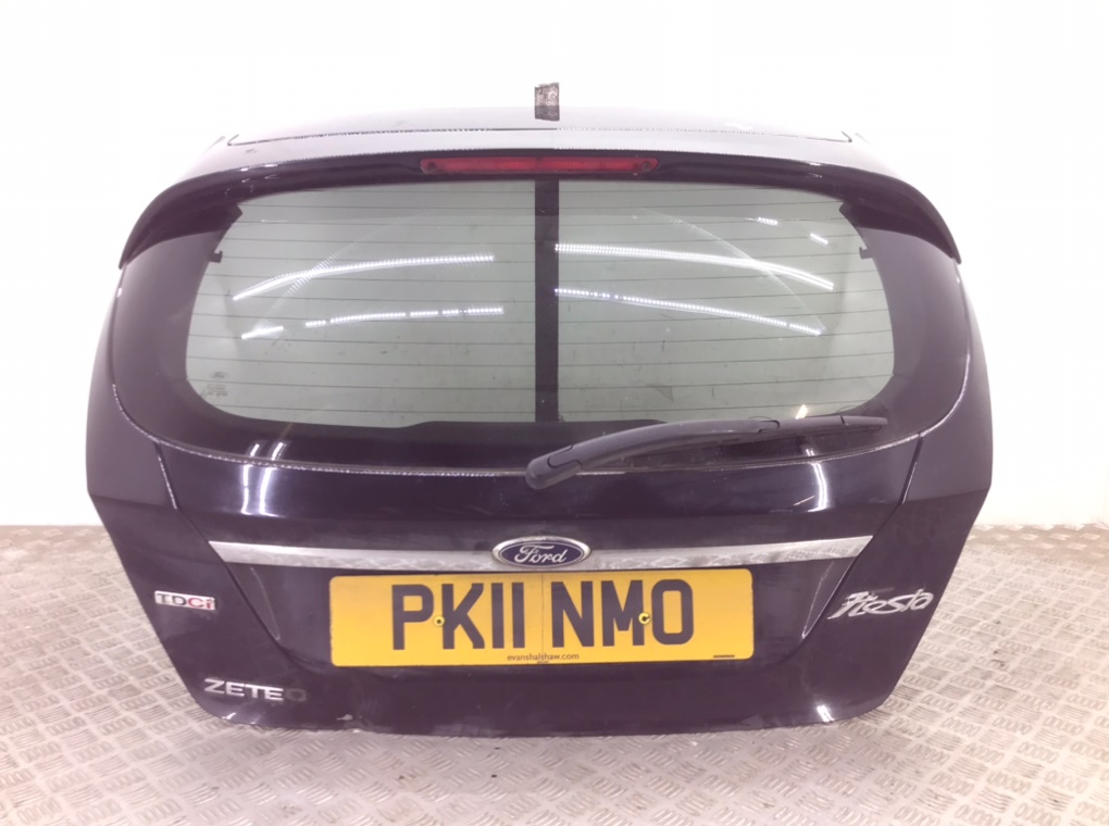 Крышка багажника для Ford Fiesta, 2011 г. 1.4 TDCi дизель б/у