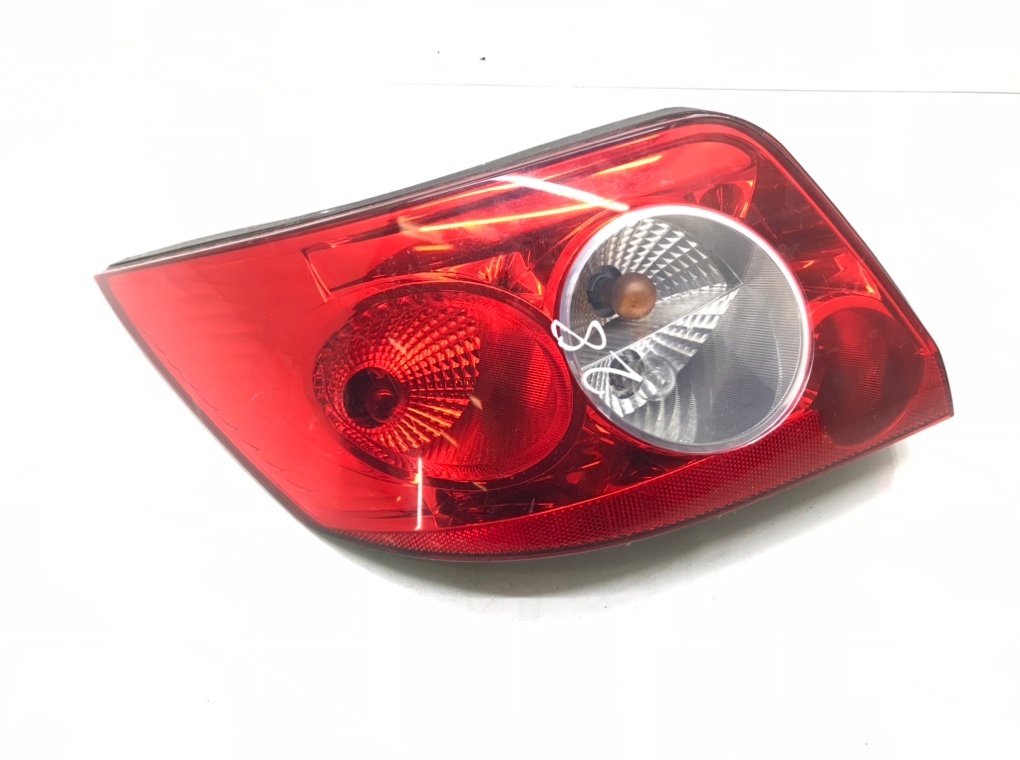 Фонарь задний левый для Renault Megane, 2006 г. 2.0 i бензин б/у
