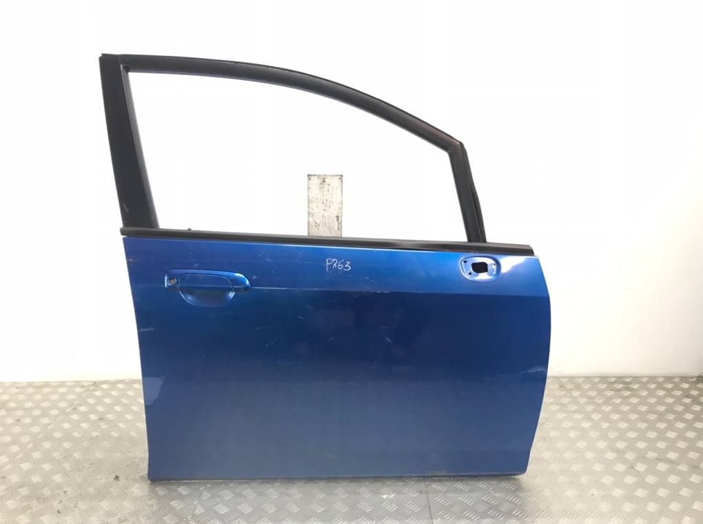 Дверь передняя правая для Honda Jazz, 2004 г. 1.3 i бензин б/у