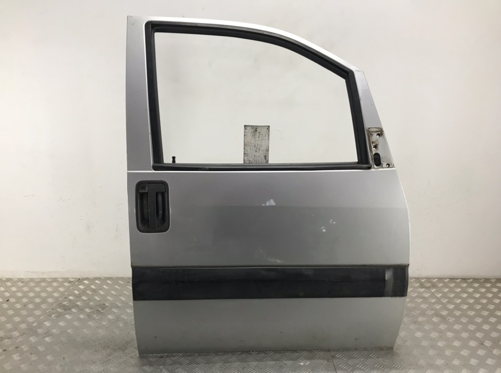 Дверь передняя правая для Peugeot Expert, 2006 г. 2.0 HDi дизель б/у