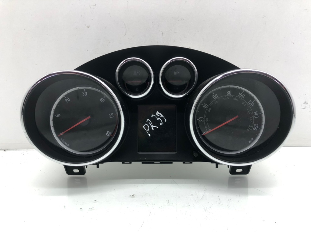 Щиток приборов (приборная панель) для Opel Astra, 2010 г. 1.3 CDTi дизель б/у