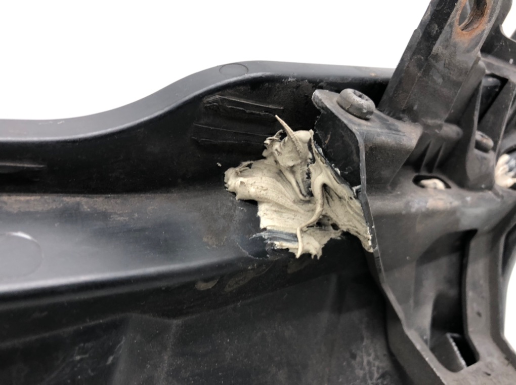 Решетка радиатора для Honda Civic, 2006 г. 1.8 i бензин б/у — фото 5