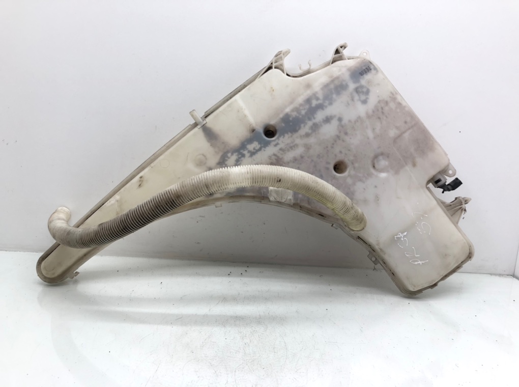 Бачок омывателя для BMW 3 E90/E91/E92/E93, 2006 г. 2.0 i бензин б/у — фото 3