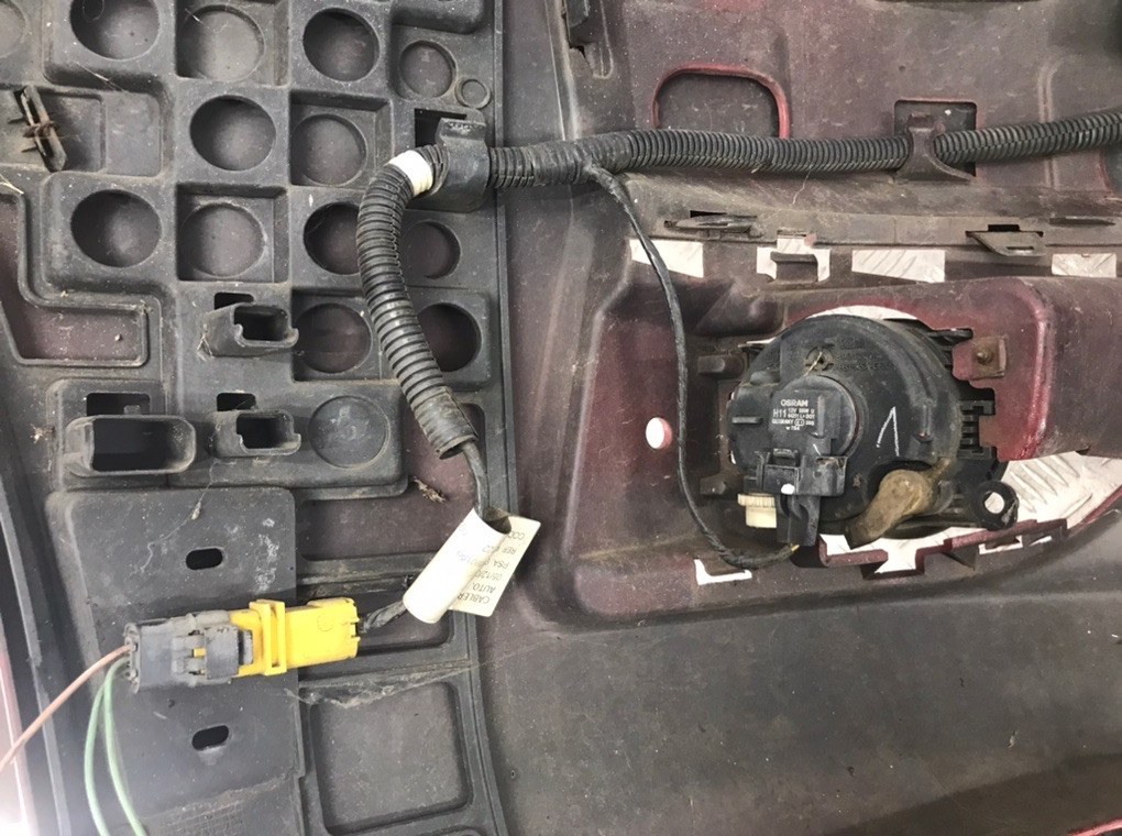 Бампер передний для Citroen C4 Grand Picasso, 2007 г. 1.6 HDi дизель б/у — фото 12