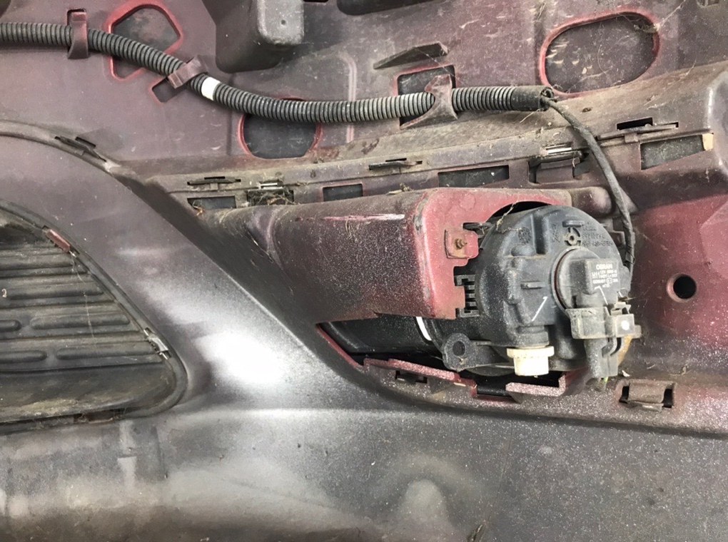 Бампер передний для Citroen C4 Grand Picasso, 2007 г. 1.6 HDi дизель б/у — фото 13