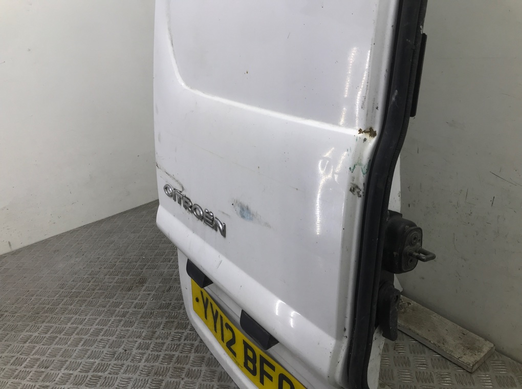 Дверь задняя распашная левая для Citroen Jumpy, 2012 г. 1.6 HDi дизель б/у — фото 2