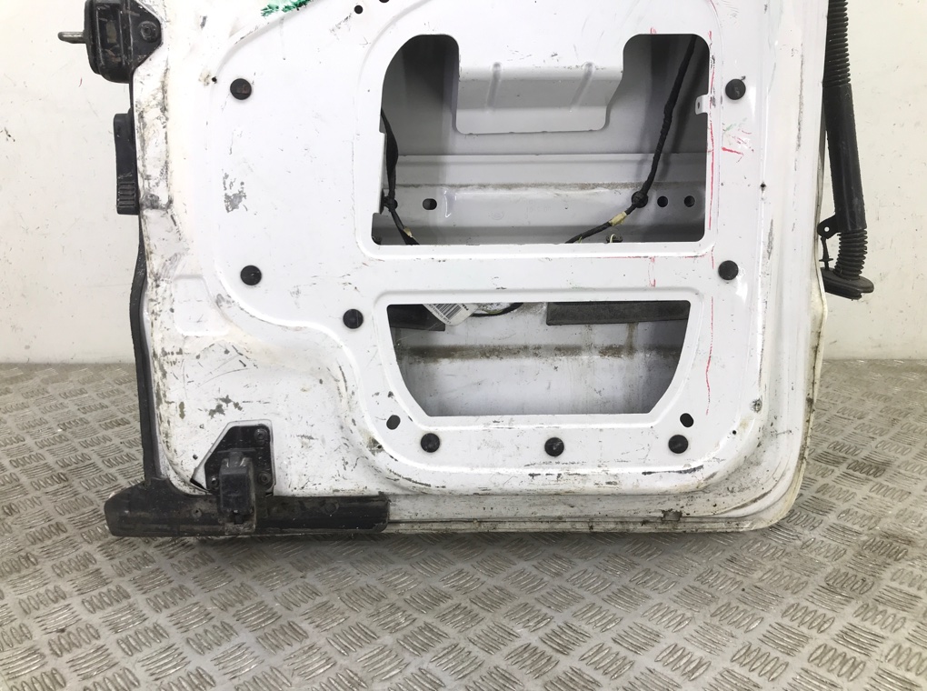 Дверь задняя распашная левая для Citroen Jumpy, 2012 г. 1.6 HDi дизель б/у — фото 5