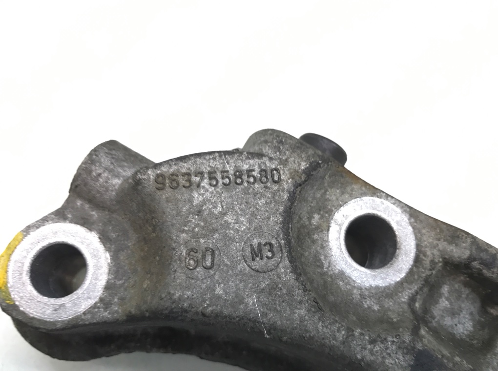 Кронштейн двигателя для Peugeot 207, 2009 г. 1.4 HDi дизель б/у — фото 5