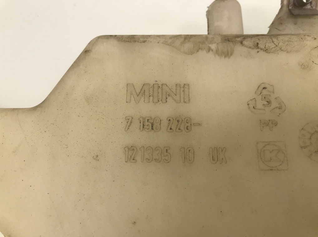 Бачок омывателя для Mini One, 2005 г. 1.4 TD дизель б/у — фото 5