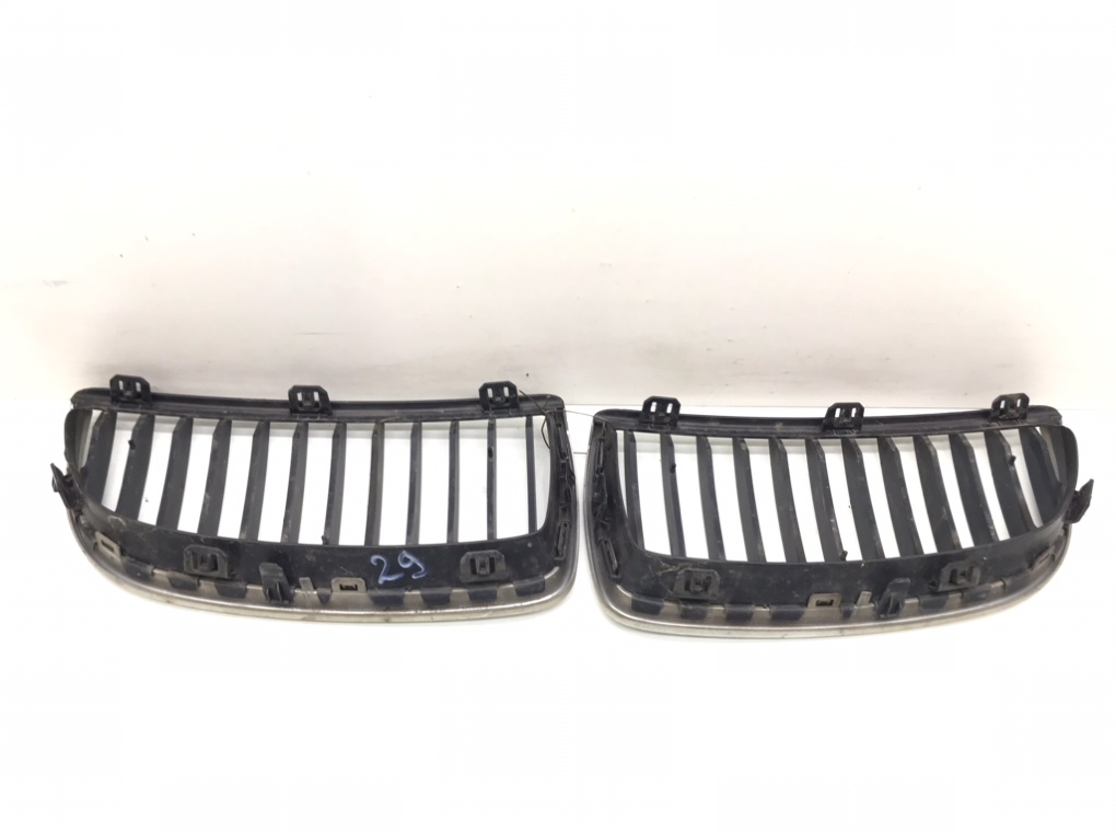 Решетка радиатора для BMW 3 E90/E91/E92/E93, 2006 г. 2.0 TD дизель б/у — фото 2