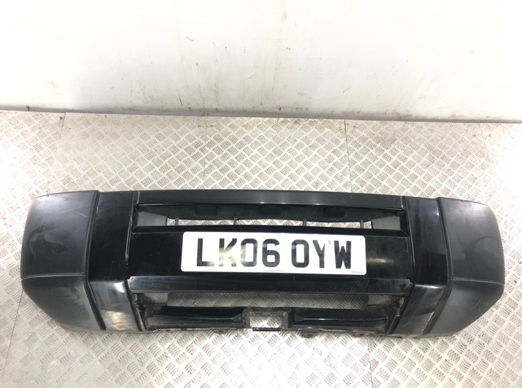 Бампер передний для Land Rover Discovery, 2006 г. 2.7 TD дизель б/у