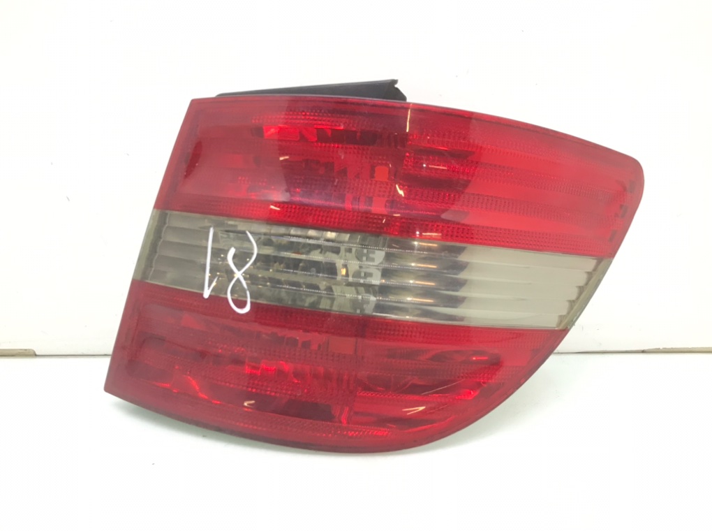 Фонарь задний правый для Mercedes B W245, 2006 г. 2.0 CDi дизель б/у