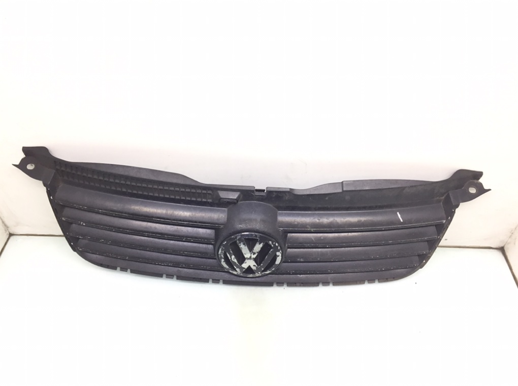 Решетка радиатора для Volkswagen Passat, 2005 г. 2.0 i бензин б/у — фото 2