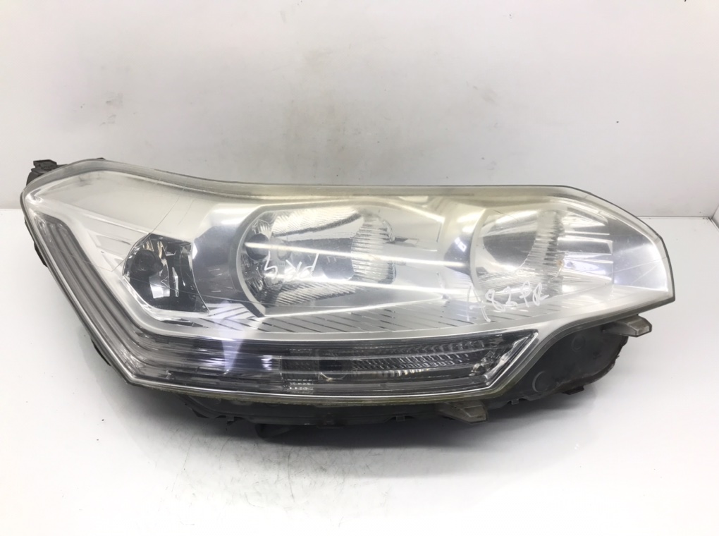 Фара правая для Citroen C5, 2010 г. 2.0 HDi дизель б/у