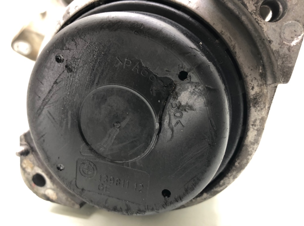 Подушка крепления двигателя для BMW 1 E87/E81/E82/E88, 2006 г. 1.6 i бензин б/у — фото 7
