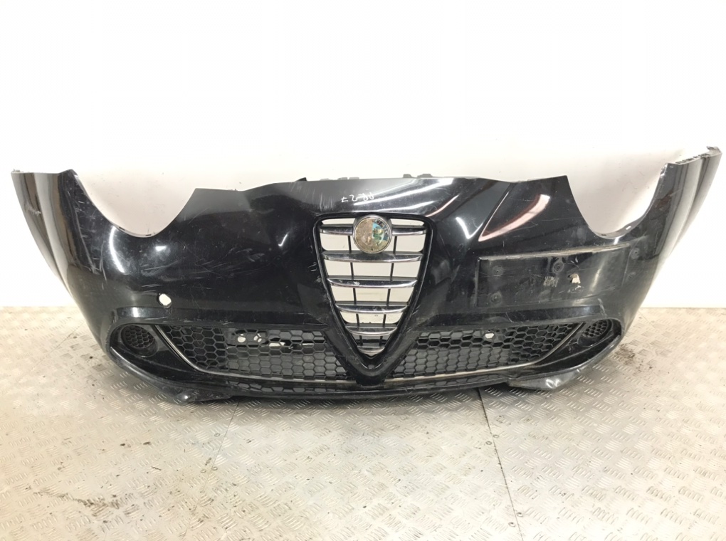 Бампер передний для Alfa Romeo MiTo, 2009 г. 1.4 i бензин б/у