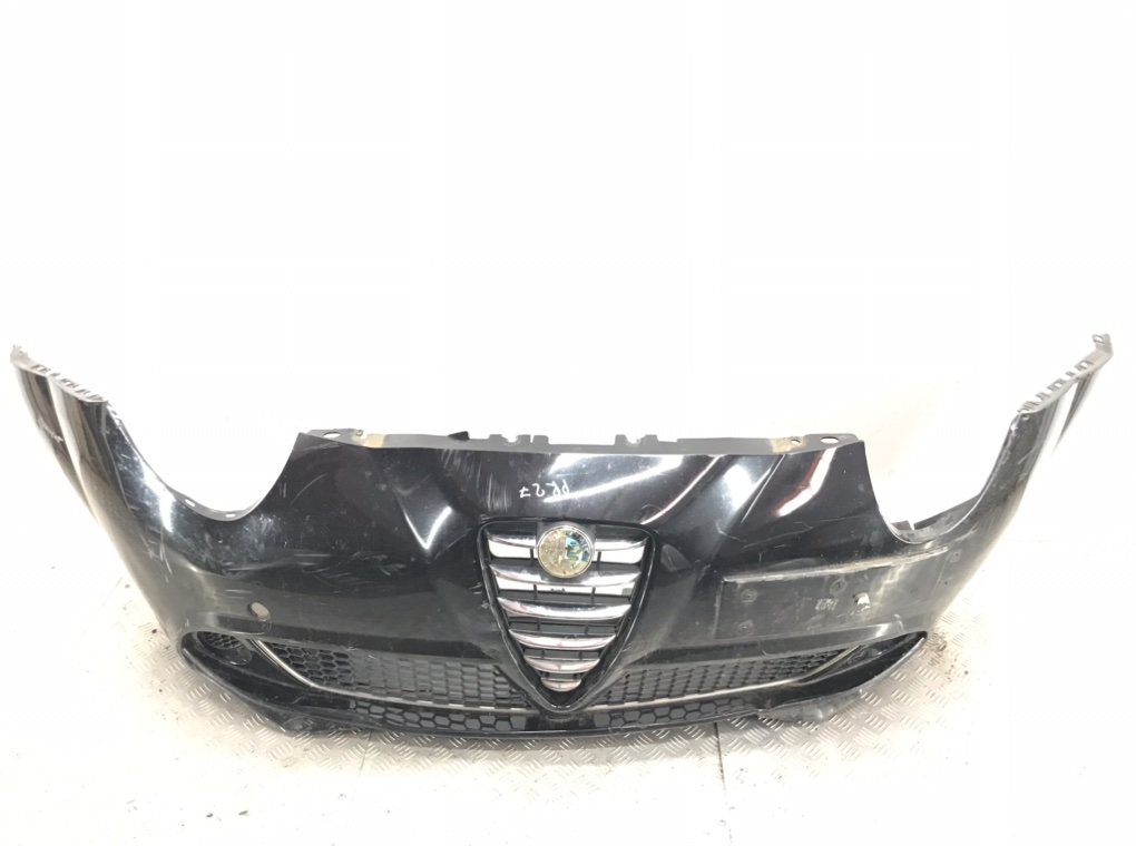 Бампер передний для Alfa Romeo MiTo, 2009 г. 1.4 i бензин б/у — фото 2