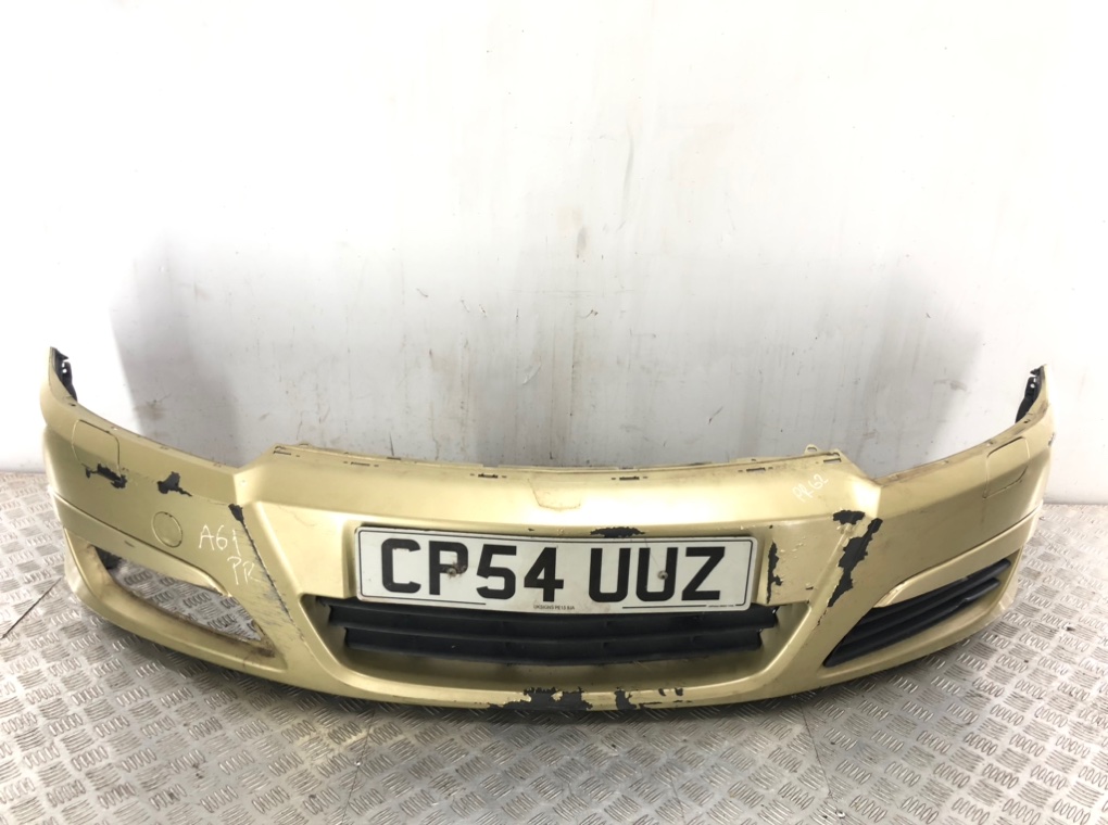 Бампер передний для Opel Astra, 2005 г. 1.7 CDTi дизель б/у