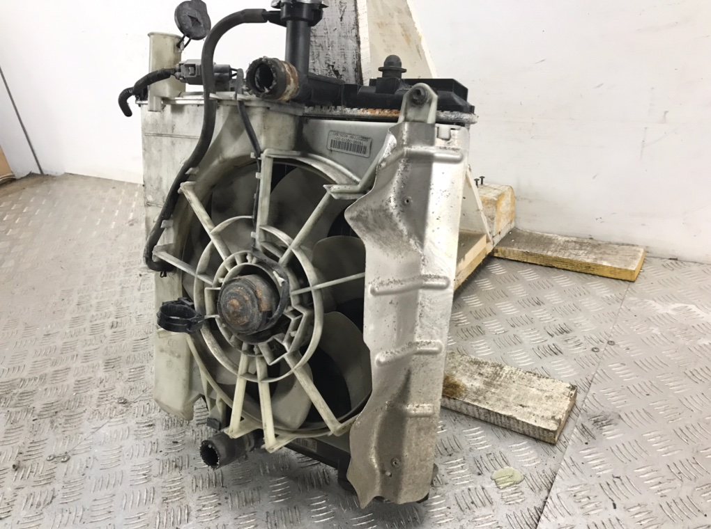 Кассета радиаторов для Toyota Aygo, 2006 г. 1.0 i бензин б/у — фото 3