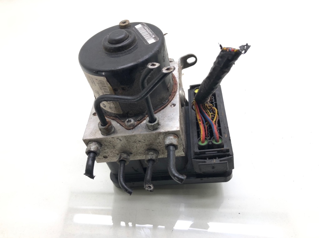 Блок ABS для BMW 3 E90/E91/E92/E93, 2005 г. 2.0 i бензин б/у — фото 3