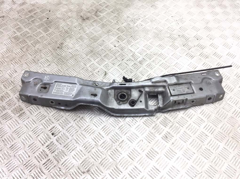 Планка под капот для Opel Meriva, 2006 г. 1.4 i бензин б/у