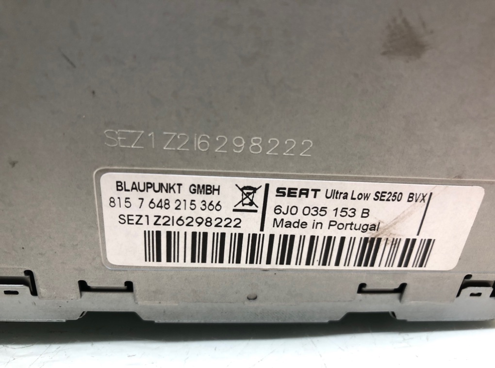 Магнитола для Seat Ibiza, 2009 г. 1.2 i бензин б/у — фото 7